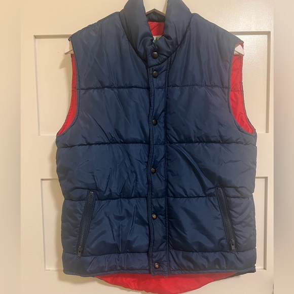 MEC Other - Vintage MEC navy puffer vest S